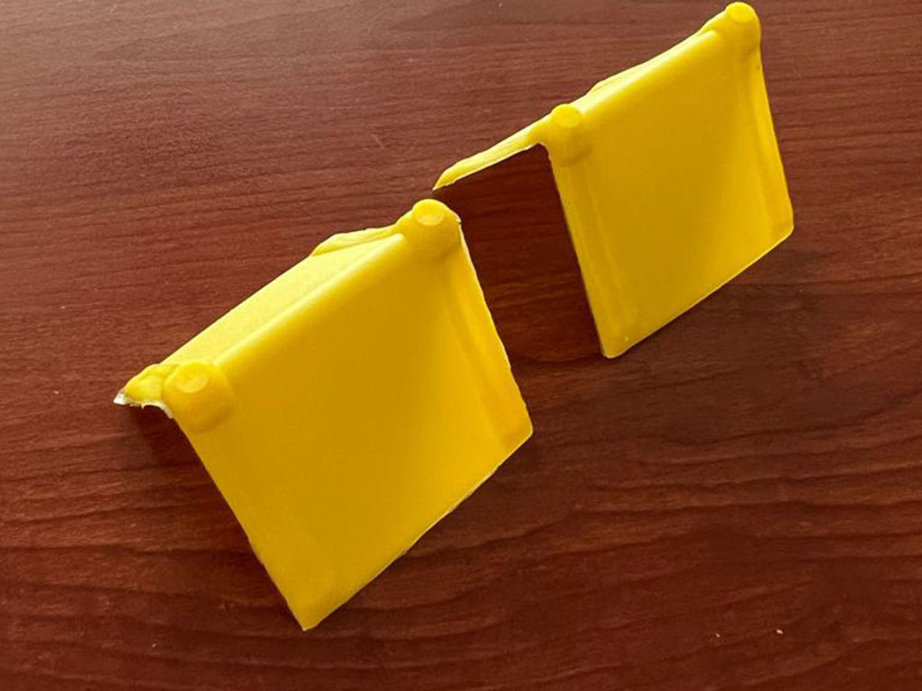 Plastik  Köşebent